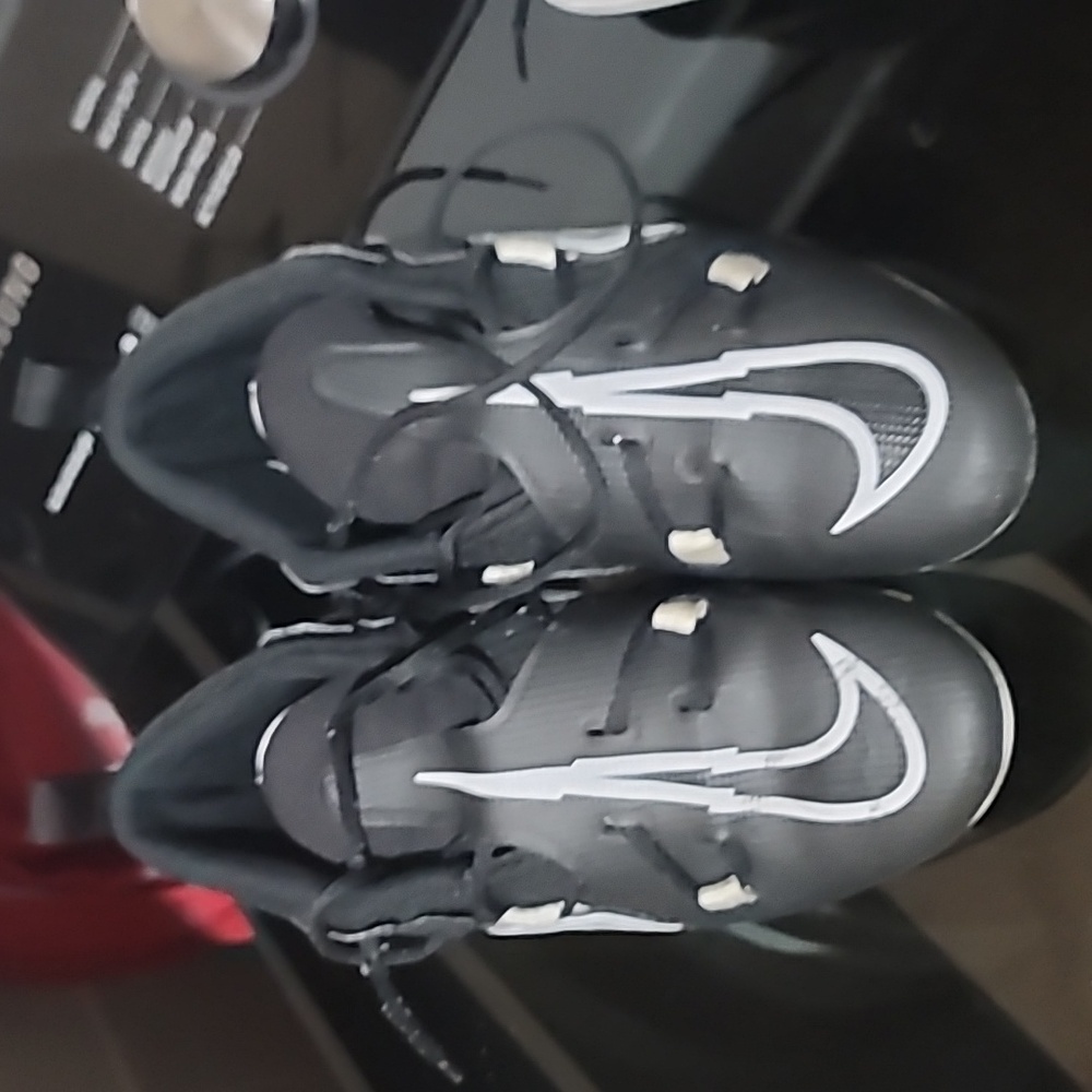 Football cleats